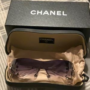 Chanel Shield Sunglasses 4125 124/8G 120